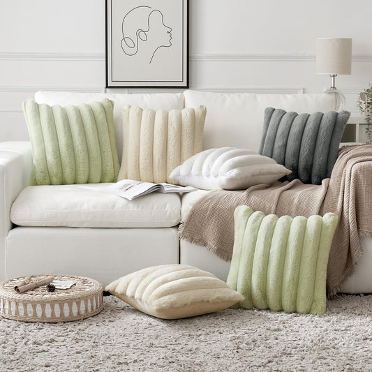 MIULEE 2er Set Plüsch Kissenbezüge Kunstpelz Dekorative Kissenhüllen Modern Sofakissen Boho Couchkissen für Wohnzimmer Sofa Schlafzimmer 40x40 Weiß